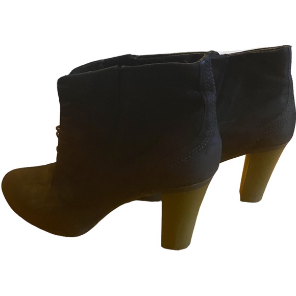 Camper leather high heeled lace up booties. Sz 37 - Picture 16 of 16